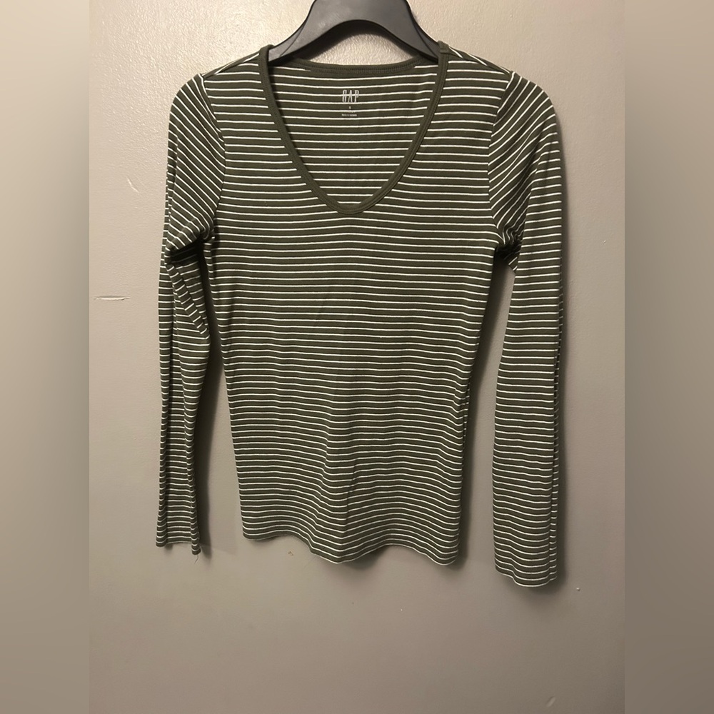 GAP Women's Olive Striped Top - Picture 2 of 8